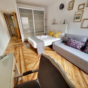 Studio met een King Size Bed